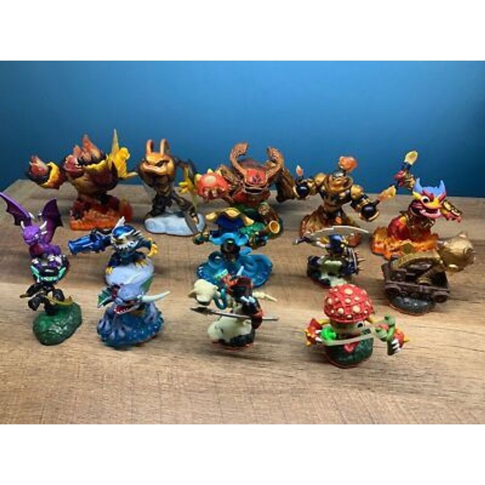 ACTIVITION SKYLANDERS LOT OF 14 FIGURES CHARACTERS